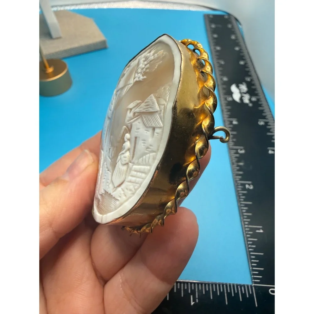 Antique Shell Cameo Brooch Margaret at the Well Village Scene‎ Gold Tone 2.25